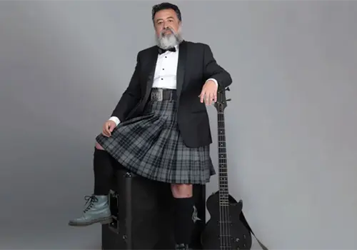 Miky Huidobro la arma sin Molotov Miky Huidobro la arma sin Molotov