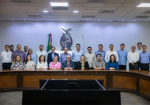 Estoy de regreso, vamos a seguir gobernando: Rocha Estoy de regreso, vamos a seguir gobernando: Rocha