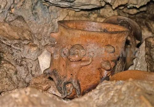 Detallan descubrimientos en cuevas zoques