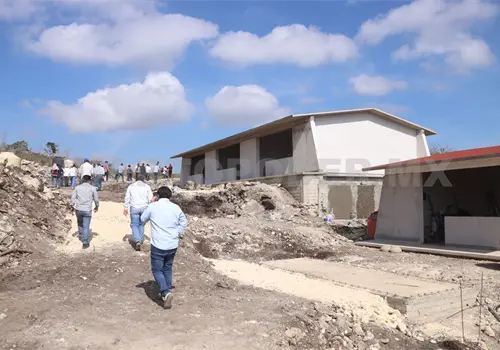 Al 60 % sede Unicach en Berriozábal Al 60 % sede Unicach en Berriozábal