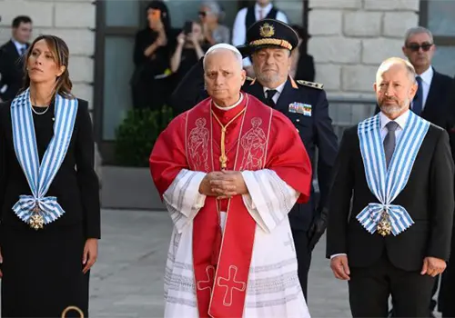 Papa León XIV alerta contra la idolatría política Papa León XIV alerta contra la idolatría política