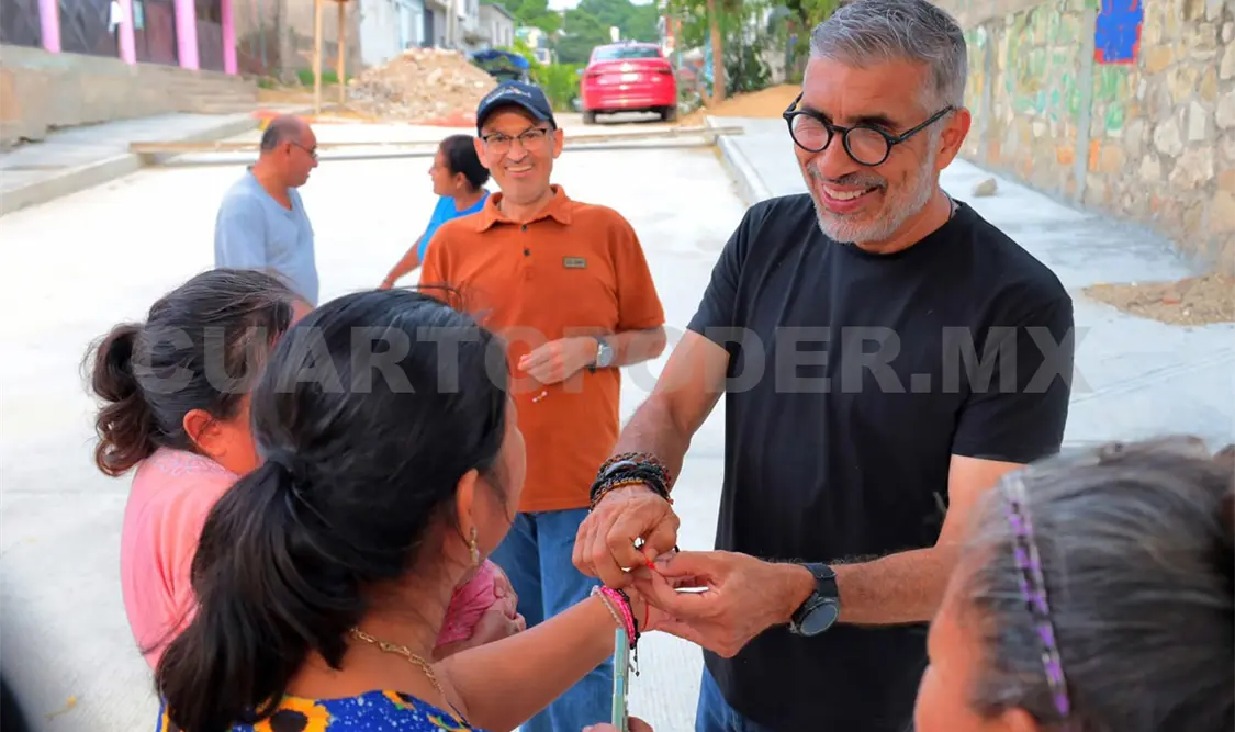 Ángel Torres realizó una intensa visita de seguimiento a obras en diversas colonias de Tuxtla Gutiérrez. CP