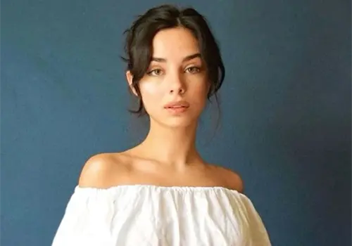 Fiona Palomo cumple su aventura