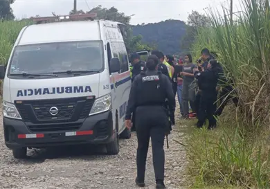 Grupo armado intercepta cortejo fúnebre en Veracruz Grupo armado intercepta cortejo fúnebre en Veracruz
