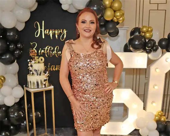 Alejandra festeja sus 5 décadas Alejandra festeja sus 5 décadas