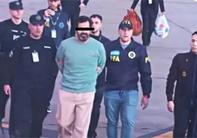 Reinicia audiencia de Fernando Far&iacute;as
