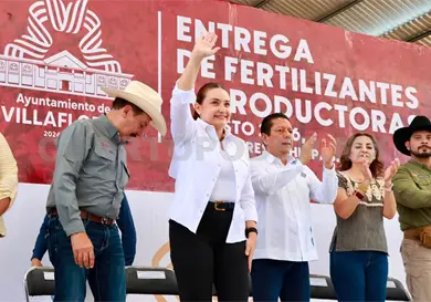 Fortalecen el apoyo al campo con fertilizante