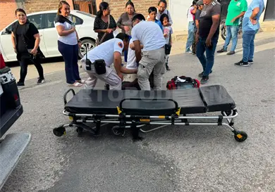 Motorista embiste a peatón Motorista embiste a peatón