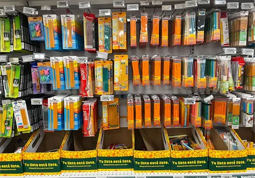 Entre mil 500 y cuatro mil pesos para &uacute;tiles escolares