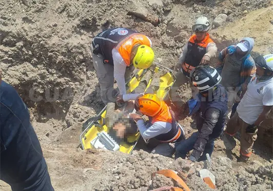Muere joven sepultado por alud en una obra