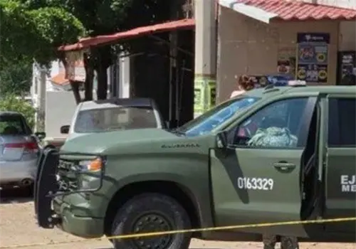 Atacan a balazos a madre buscadora y a su nieta en auto Atacan a balazos a madre buscadora y a su nieta en auto