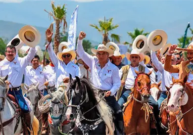 Realizan la Cabalgata de la Unidad