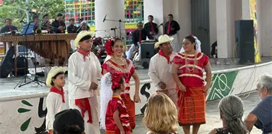 Ayuntamiento celebra a los abuelos en su día Ayuntamiento celebra a los abuelos en su día