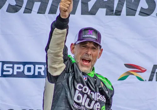 Juan Cantú, listo para dar espectáculo Juan Cantú, listo para dar espectáculo