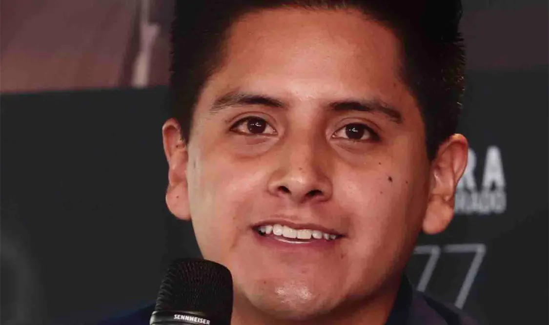 Cuautle se enfrenta a los aliens