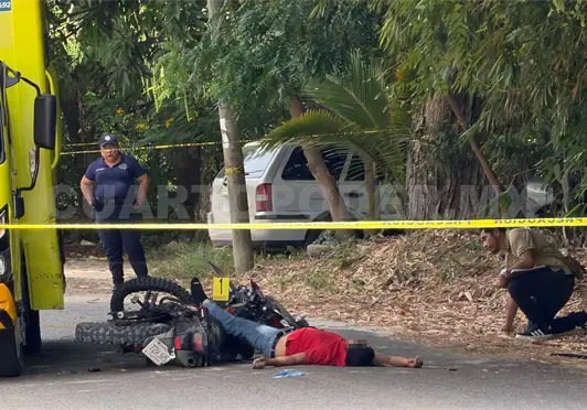 Fallece al estamparse en un camión repartidor Fallece al estamparse en un camión repartidor