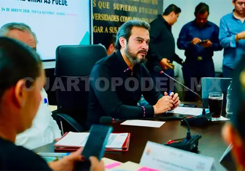 Sin saber leer, egresan ocho mil de secundaria