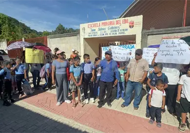 Exigen completar planta docente en Chilón Exigen completar planta docente en Chilón