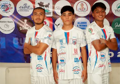Huracanes presenta su nueva armadura Huracanes presenta su nueva armadura