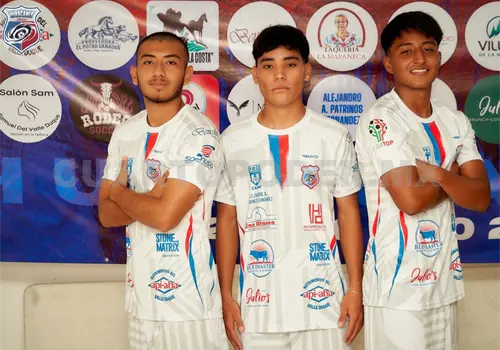 Huracanes presenta su nueva armadura Huracanes presenta su nueva armadura
