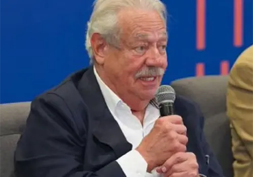 Rinden homenaje a Gonzalo Celorio