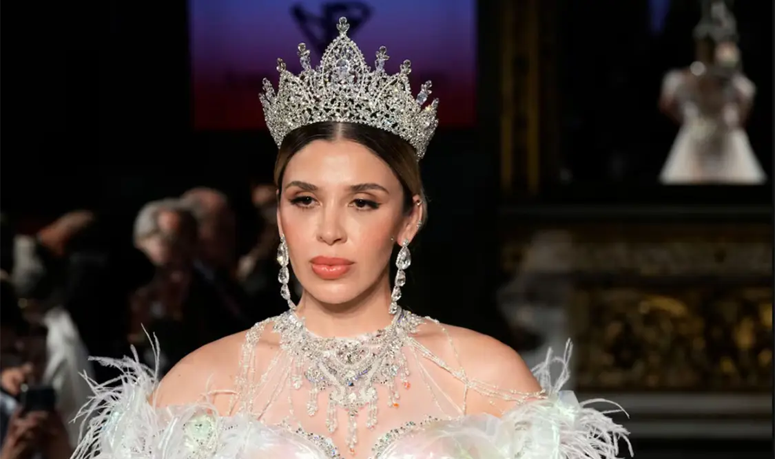Emma Coronel reaparece tras bloqueo