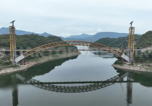Calzada del Puente Rizo de Oro, al 96 %