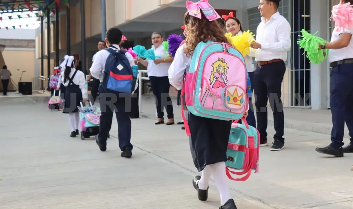 El pasado lunes miles de alumnos y alumnas de Educación Básica regresaron a clases. Diego Pérez / CP