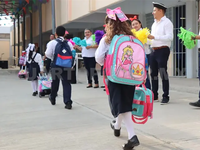 M&aacute;s del 98 % de escuelas laboran con normalidad