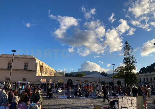 Exponen hostigamiento contra vendedoras Exponen hostigamiento contra vendedoras