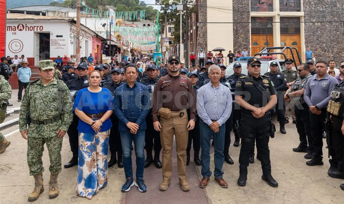 La SSP realizó la entrega de patrullas, uniformes, equipos de radiocomunicación y cámaras a elementos de la Policía. CP