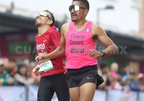 Miguel Hern&aacute;ndez conquista el Marat&oacute;n CDMX