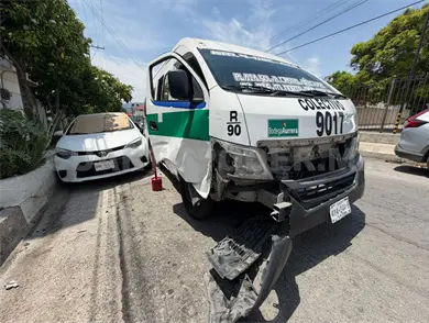 Colectivazo en La Pimienta salda con tres lesionados
