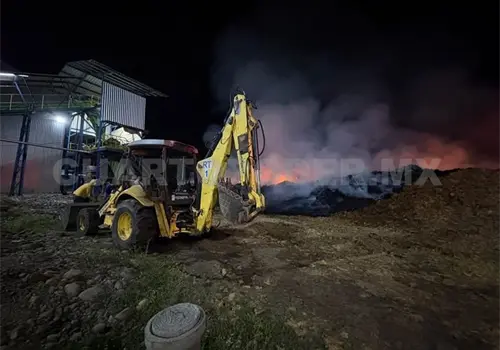 Se incendia aceitera por material inflamable