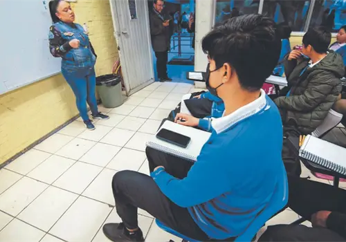 Alistan acuerdo de prohibir celulares en las escuelas Alistan acuerdo de prohibir celulares en las escuelas