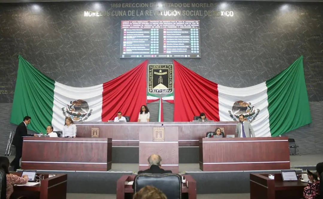 Paquete de pensiones doradas beneficia a exfuncionarios. Cortesía