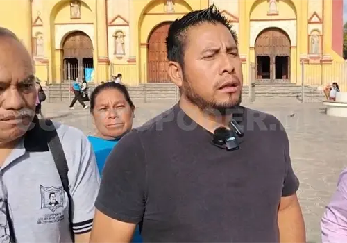 Denuncian usurpación de 21 plazas educativas Denuncian usurpación de 21 plazas educativas