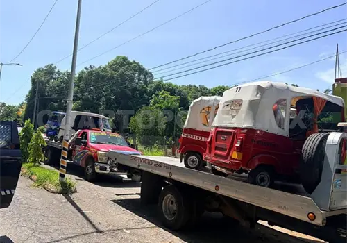 Aseguran mototaxis "piratas" en la Costa