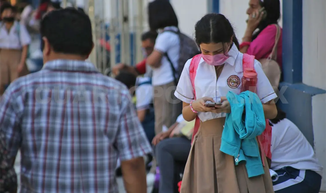 No se trata de limitar el uso de la tecnología, sino cuidar la salud de la comunidad estudiantil, impulsar el aprendizaje y promover la convivencia
