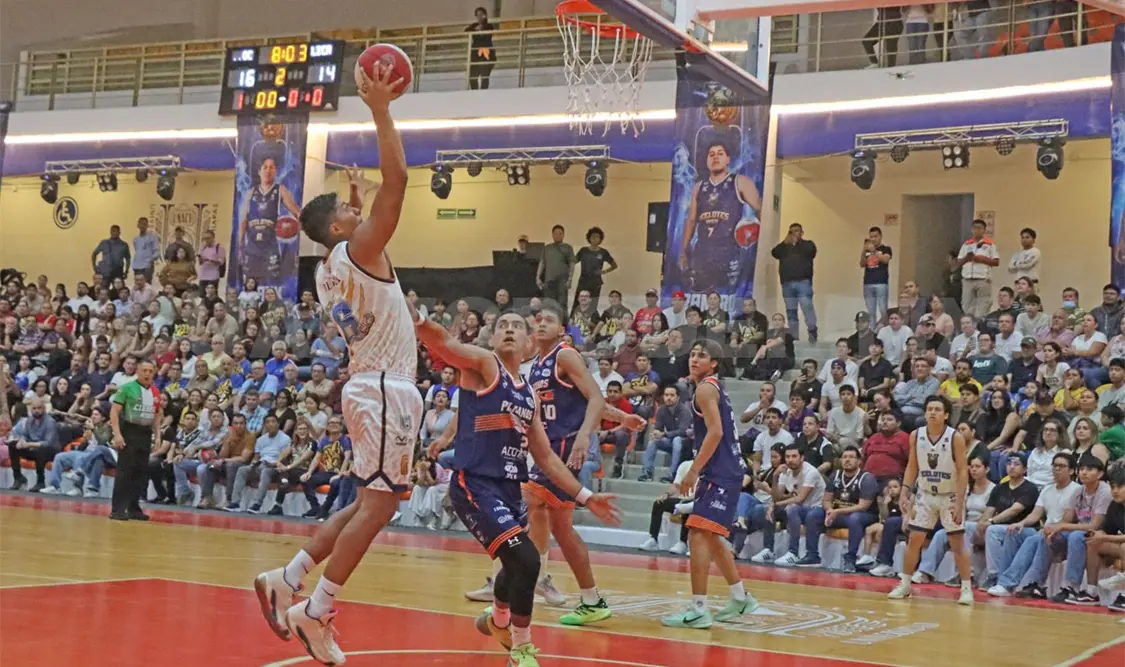 La Arena Universitaria recibió otra jornada de Basquetbol profesional con el partido entre Ocelotes y Pelícanos. Diego Pérez/CP