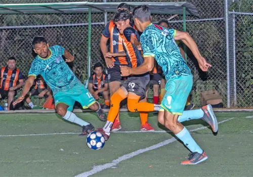Asisttel firma un digno tricampeonato