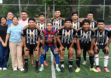 &Aacute;guilas FC y Santos FC disputan la corona