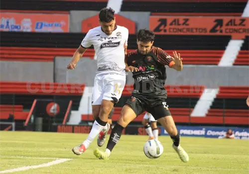 Triste debut de Jaguares FC y en casa Triste debut de Jaguares FC y en casa