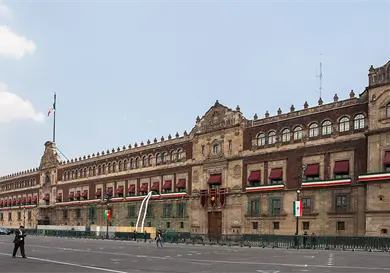 Seguro de vida de funcionarios, 8.1 mdp por d&iacute;a
