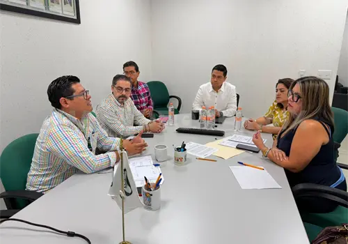 Acuerdan acciones en favor de trabajadores