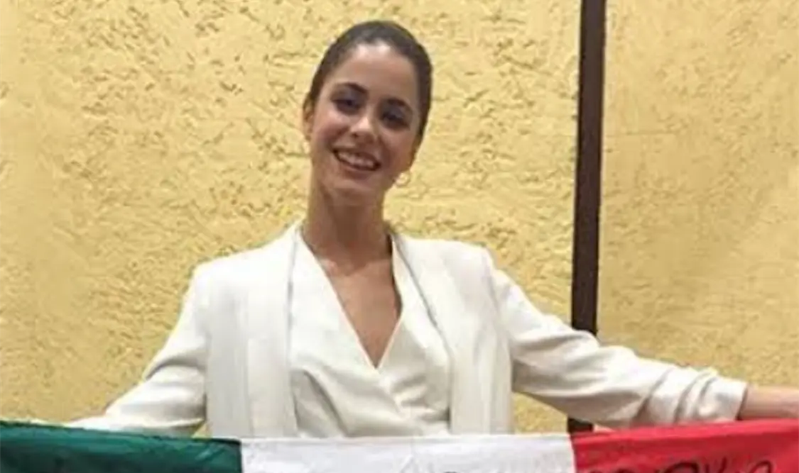 México arropa a Tini