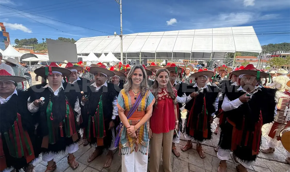 Asistieron a San Juan Chamula al aniversario número 60 del Día Internacional de la Alfabetización. Cortesía