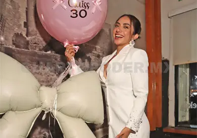 Kylsof festeja su nueva década Kylsof festeja su nueva década