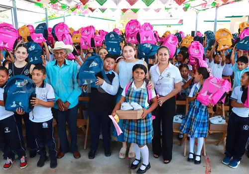 Villaflores impulsa la educación con programa Villaflores impulsa la educación con programa