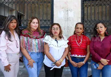 Mujeres de izquierda respaldan a Sheinbaum